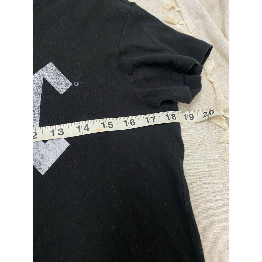 AC DC Back in Black Short Sleeve Graphic Tee Size Large - Picture 5 of 10